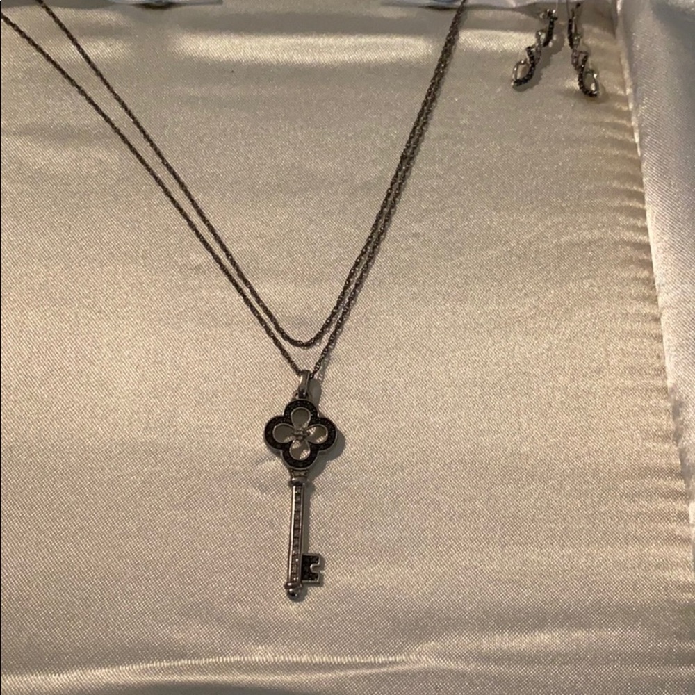 Valentine’s Day White & black diamond necklace & earrings set